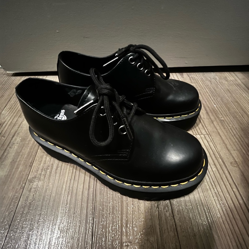 Dr. Martens 1461 leather platform shoes
